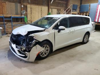  Salvage Chrysler Pacifica