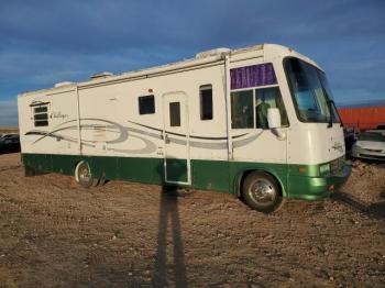  Salvage Workhorse Custom Cha Motorhome