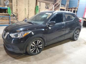  Salvage Nissan Kicks