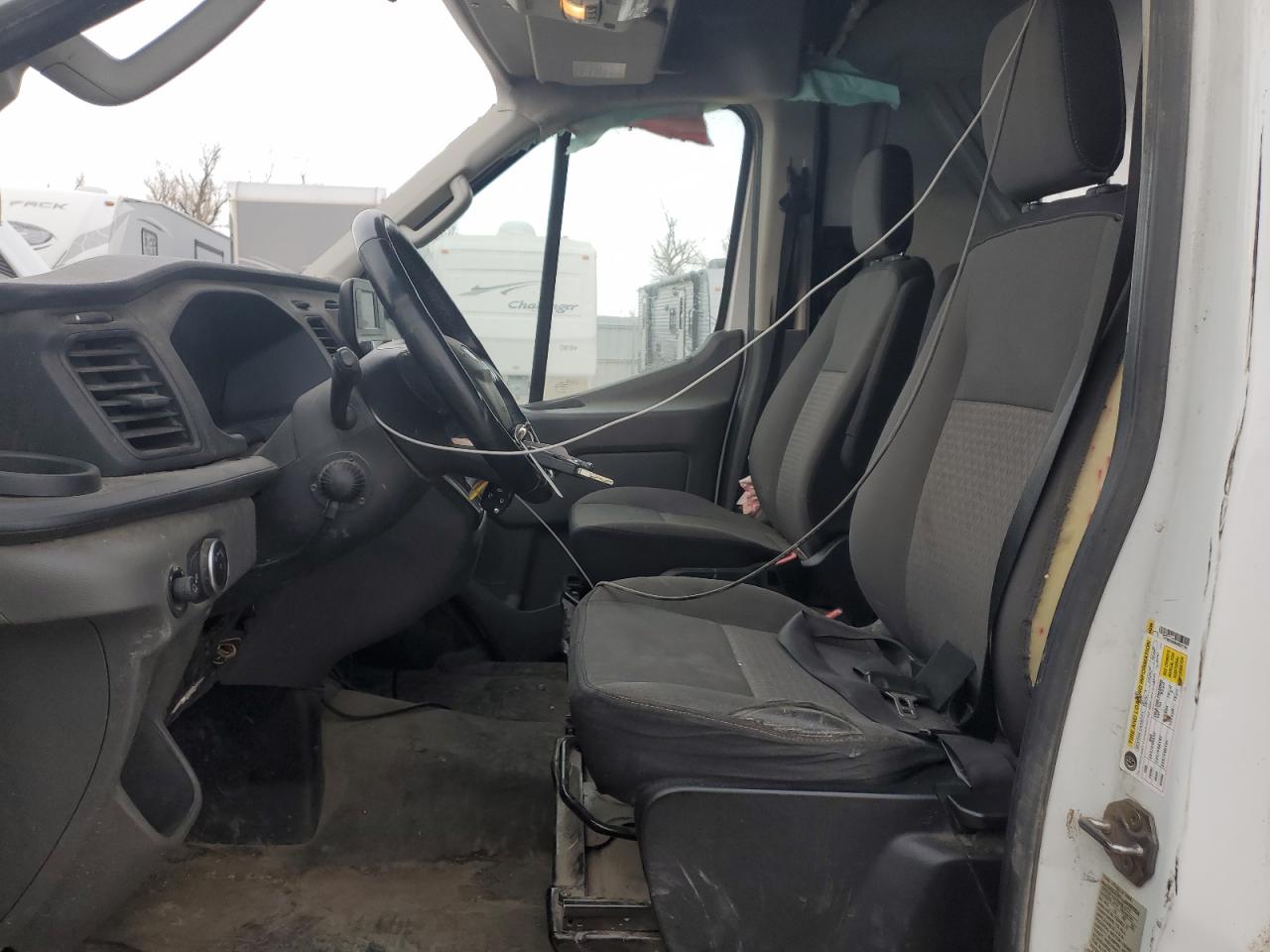 Ford Transit T-250 Image 11