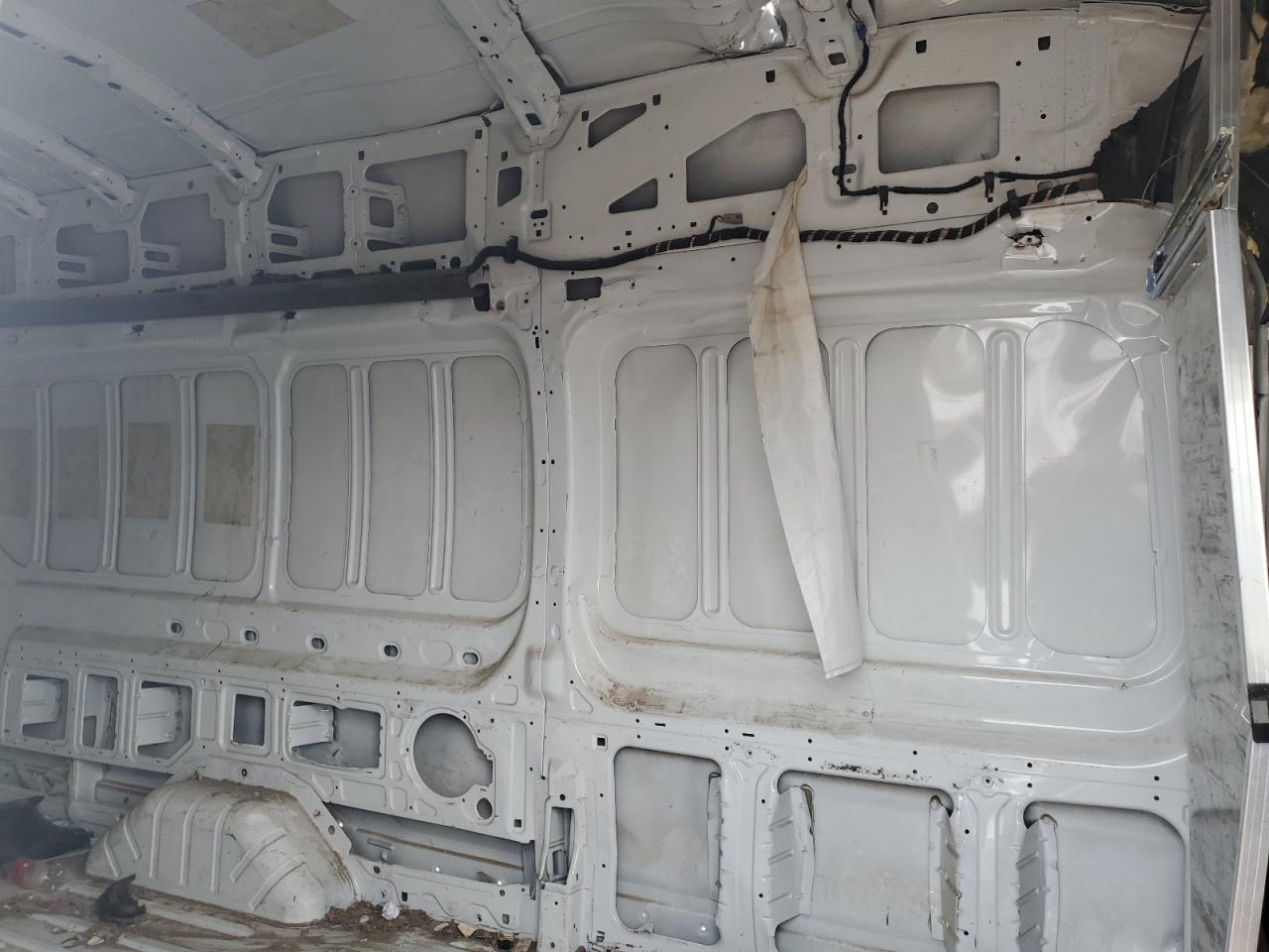 Ford Transit T-250 Image 13