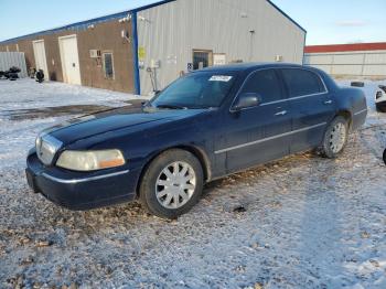  Salvage Lincoln Towncar