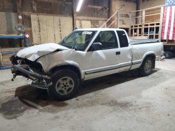  Salvage Chevrolet S-10