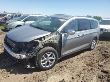  Salvage Chrysler Pacifica