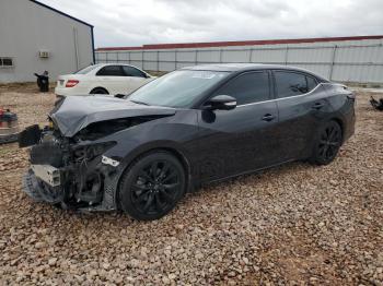  Salvage Nissan Maxima