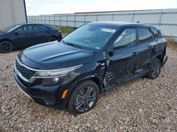  Salvage Kia Seltos