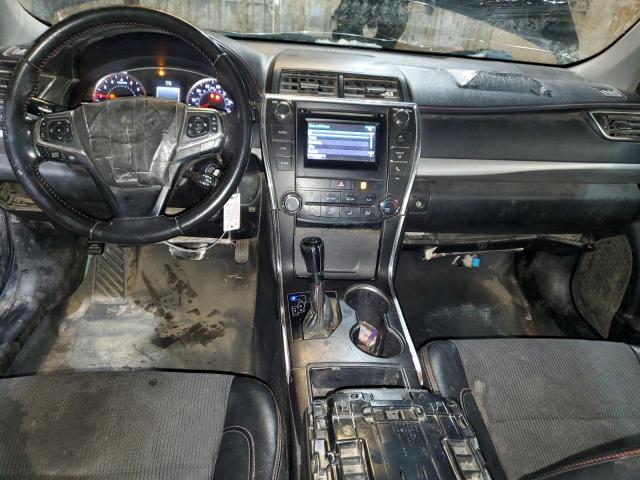 Toyota Camry Le Image 4