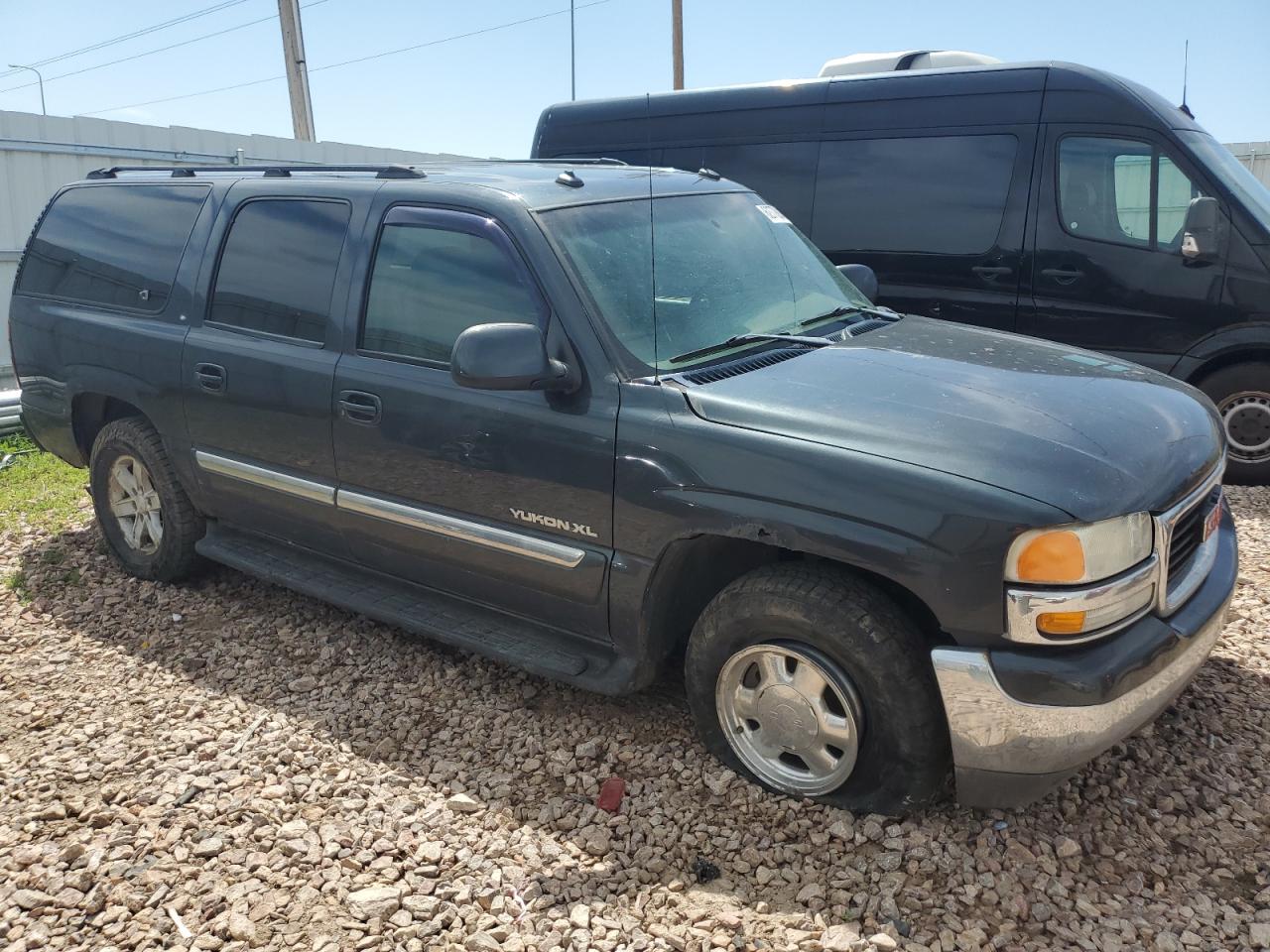 GMC Yukon K1500 Image 9