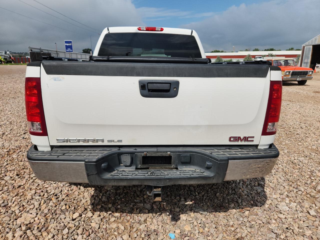 GMC Sierra K1500 Sle Image 4