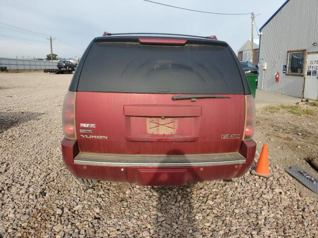 GMC Yukon Denali Image 11
