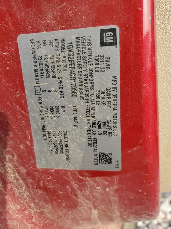 GMC Yukon Denali Image 8