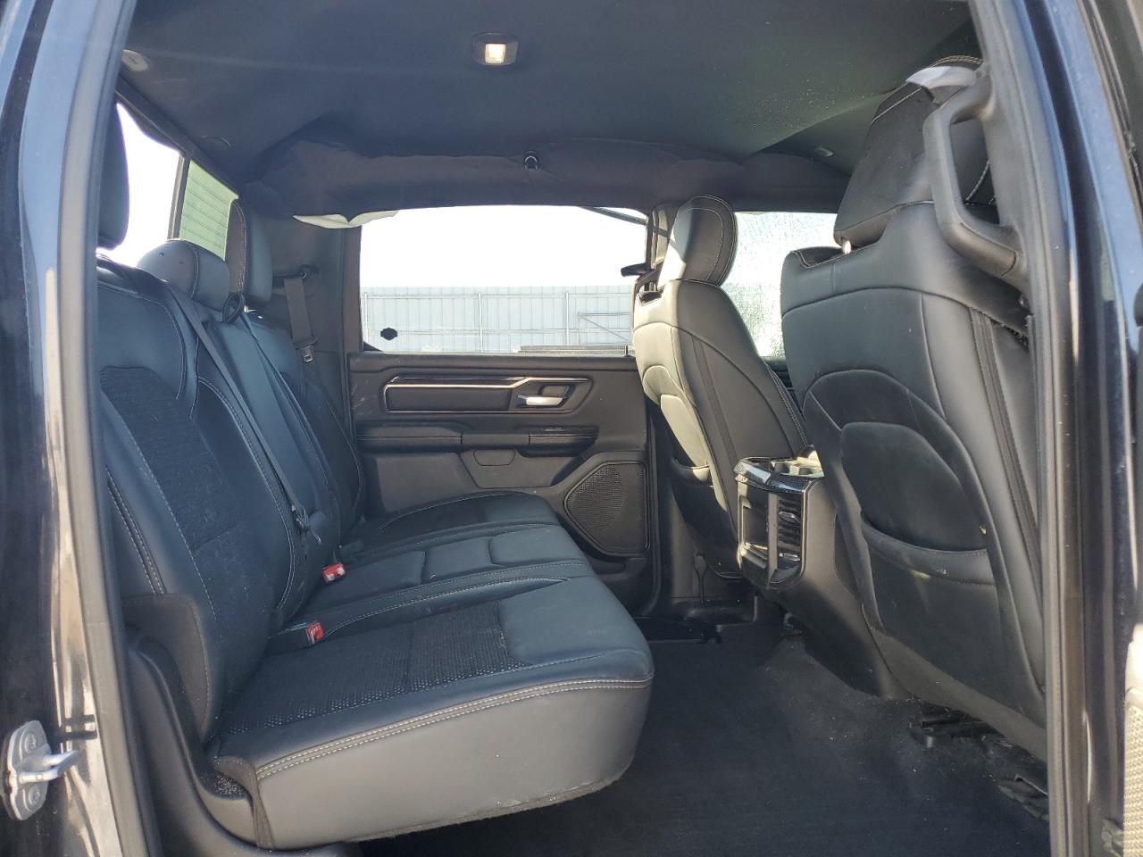 Ram 1500 Sport Image 3