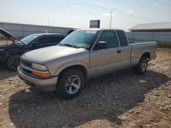  Salvage Chevrolet S-10