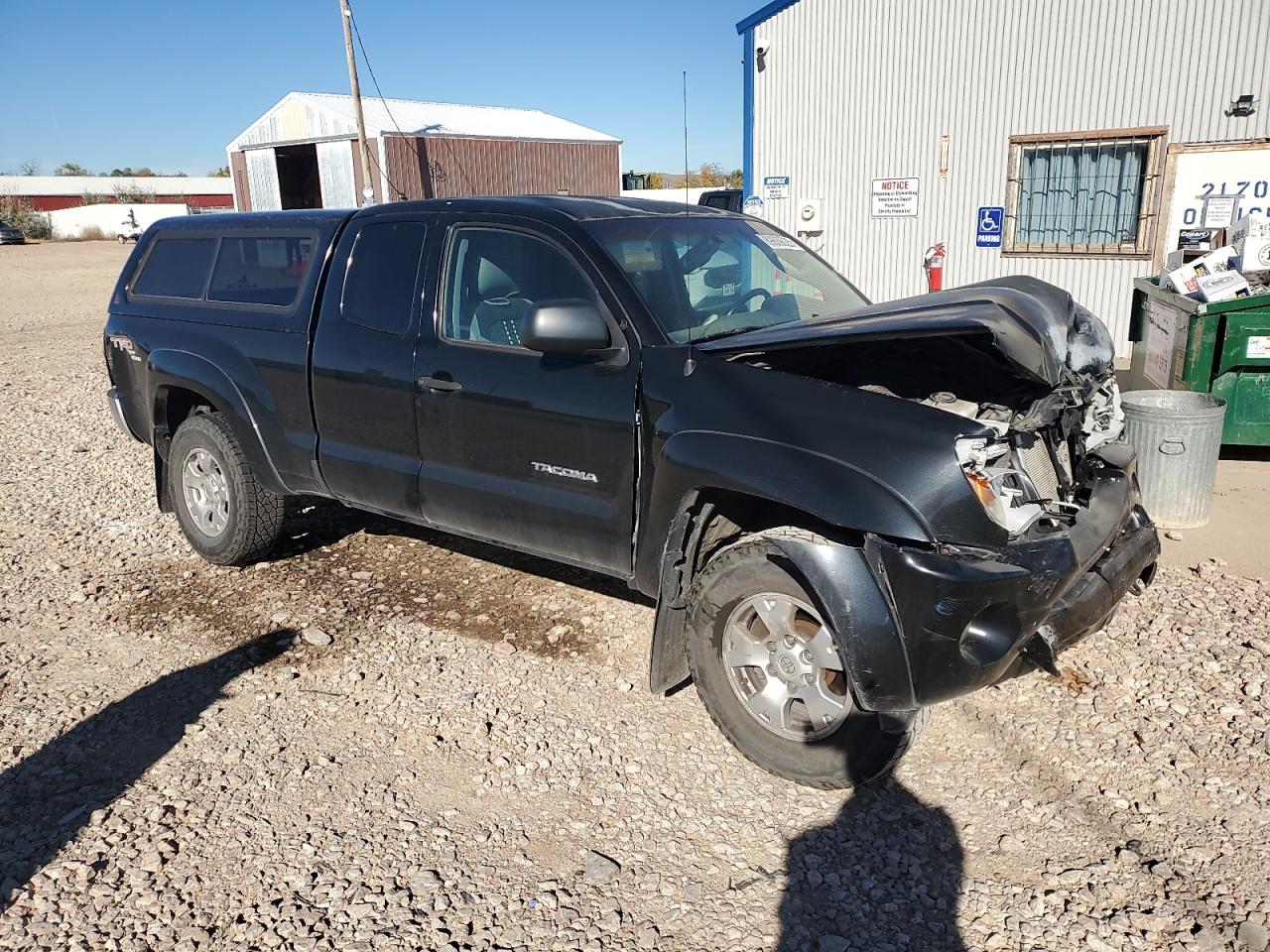 Toyota Tacoma Access Cab Image 3