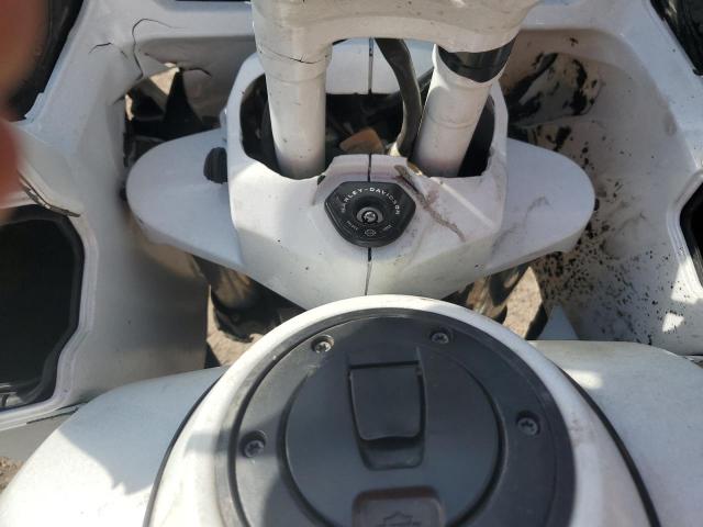 Harley-Davidson Fl Image 8