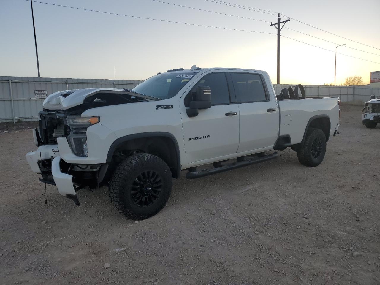 Chevrolet Silverado K3500 Ltz Image 1