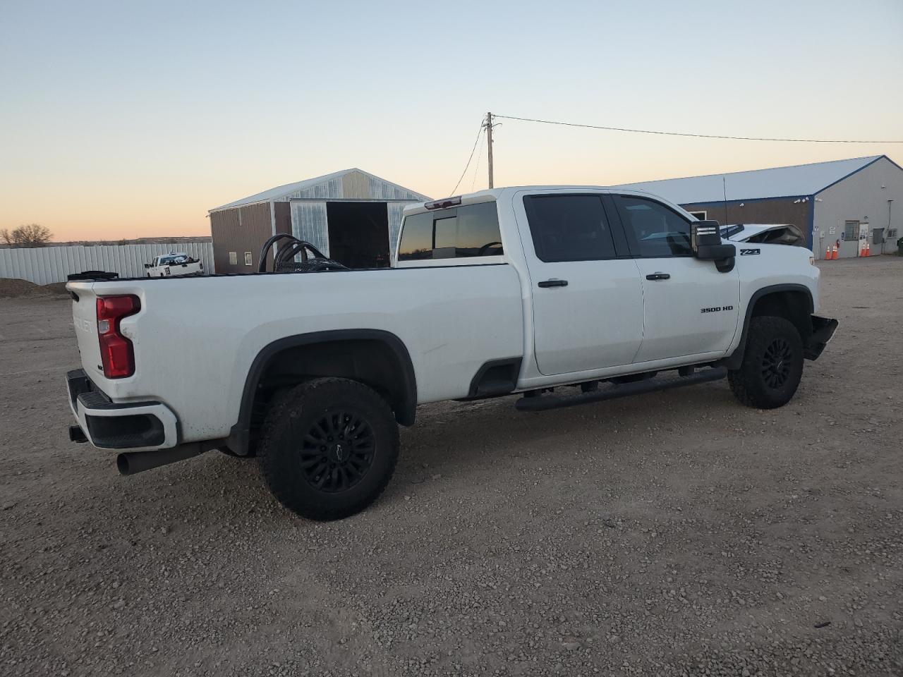 Chevrolet Silverado K3500 Ltz Image 3