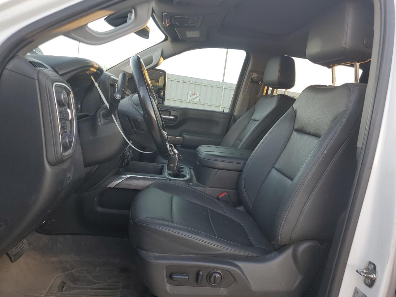 Chevrolet Silverado K3500 Ltz Image 5