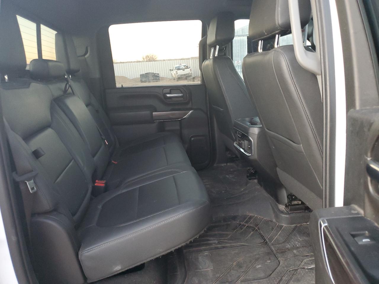 Chevrolet Silverado K3500 Ltz Image 7