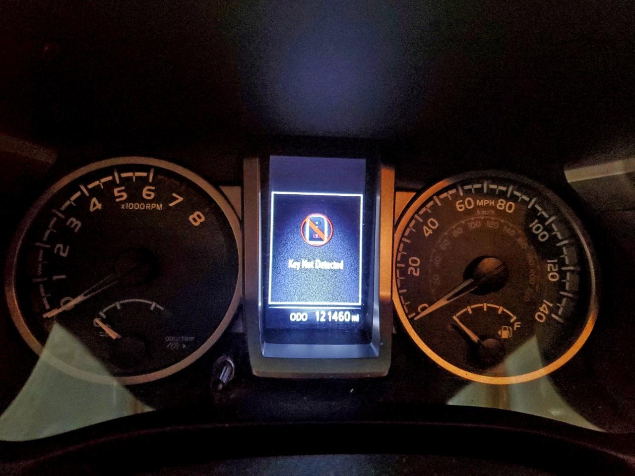 Toyota Tacoma Double Cab Image 2