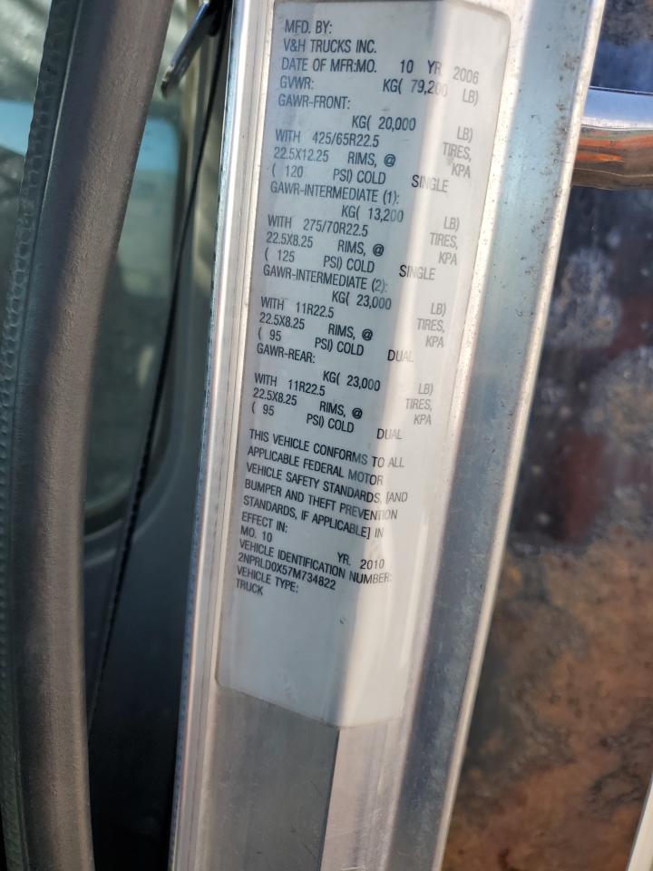 Peterbilt 340 Image 4