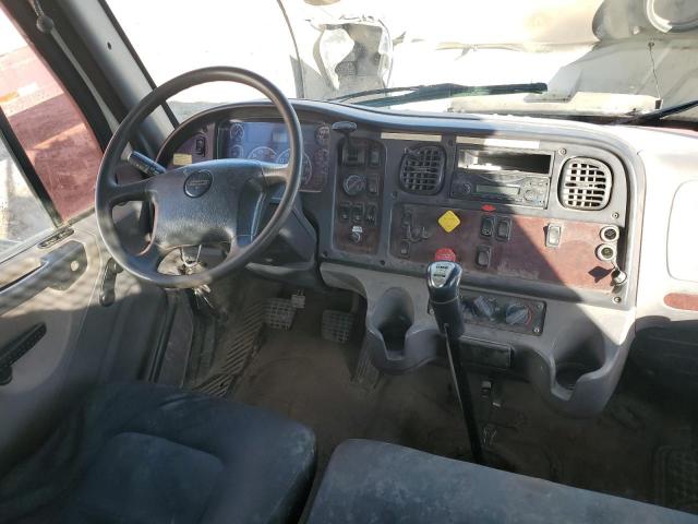 Freightliner M2 106 Medium Duty Image 9