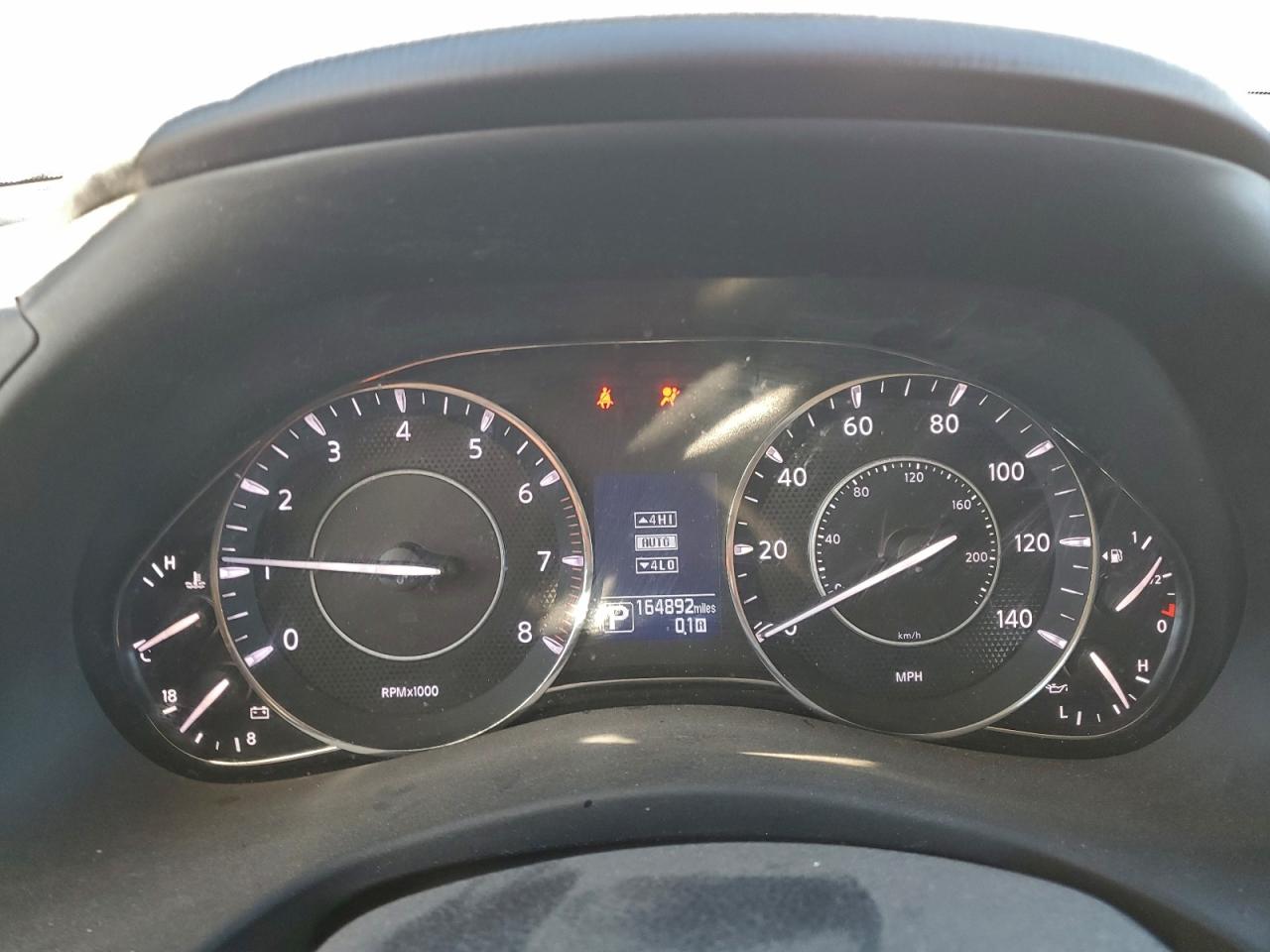 Nissan Armada Sv Image 14