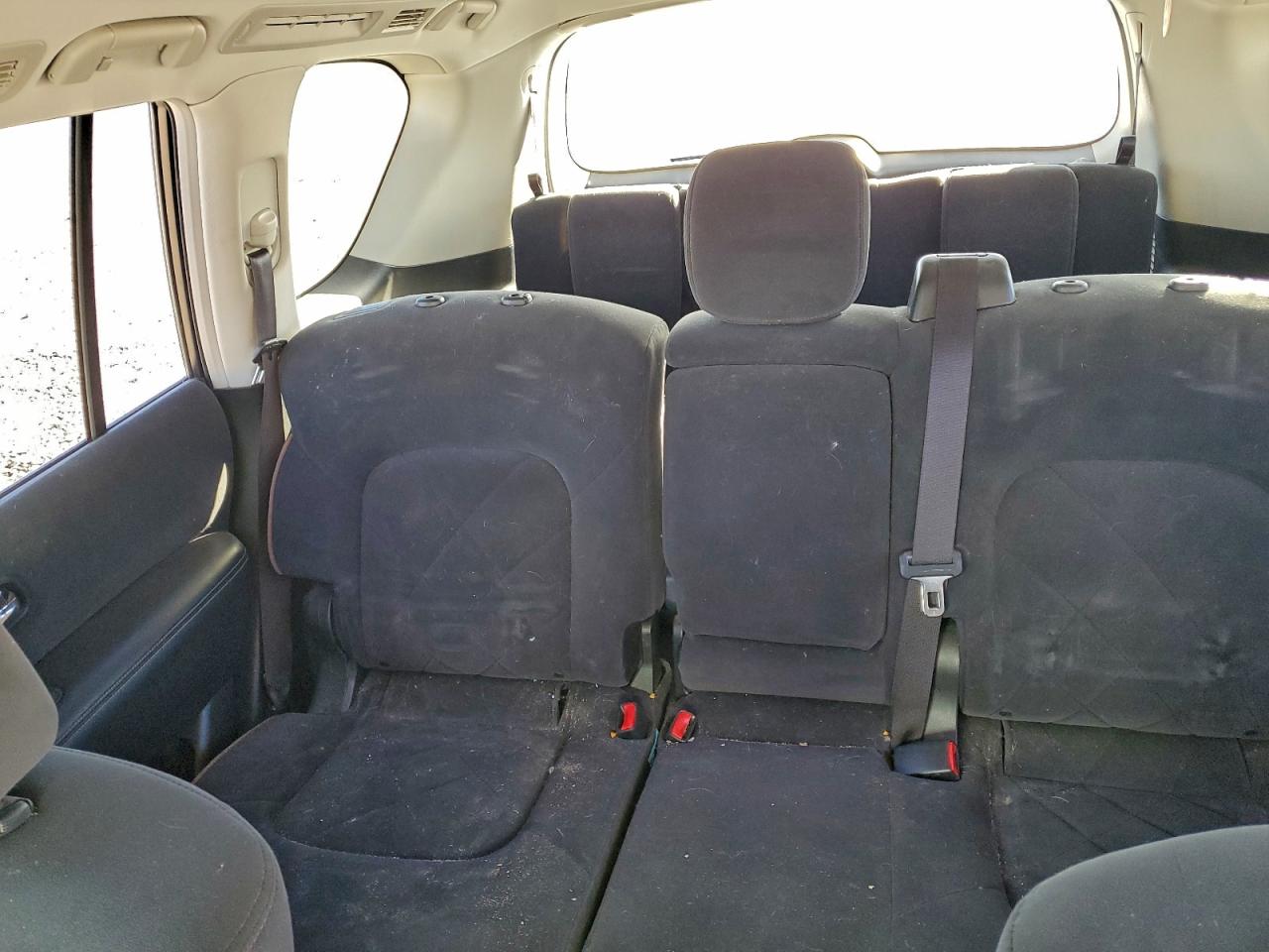 Nissan Armada Sv Image 6