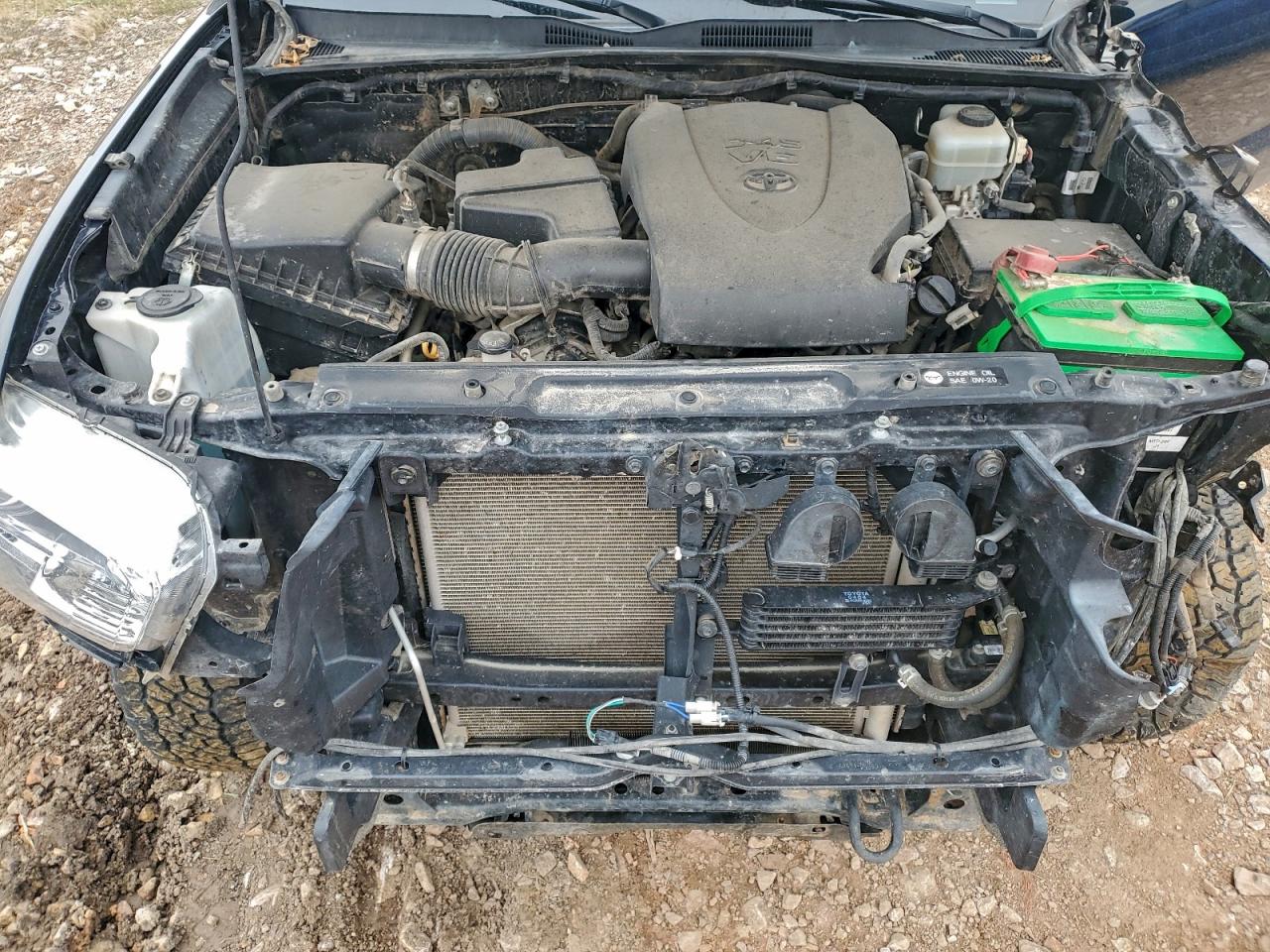 Toyota Tacoma Double Cab Image 12