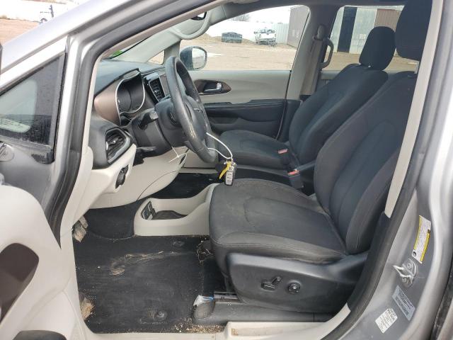 Chrysler Pacifica Touring Image 10