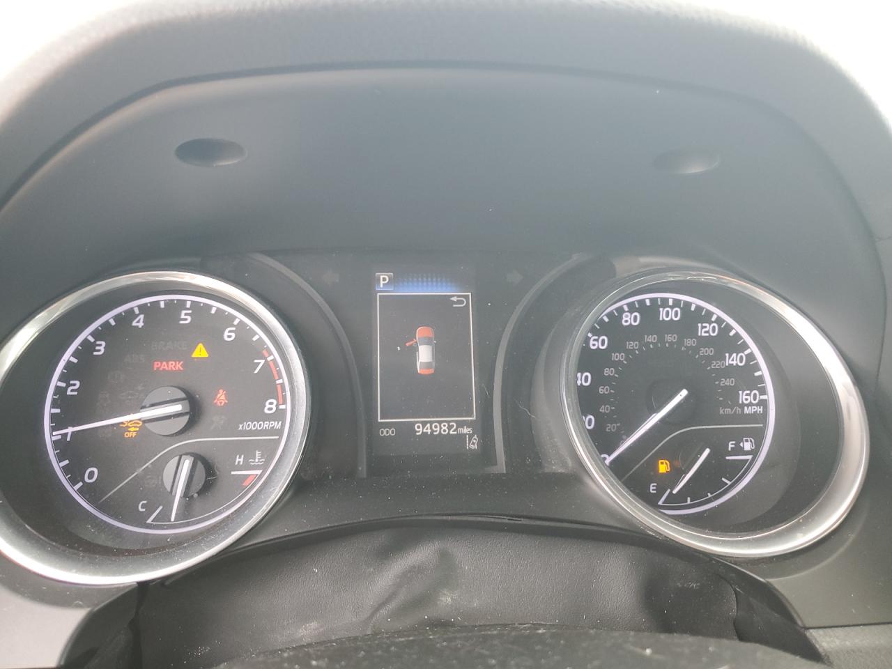 Toyota Camry L Image 10