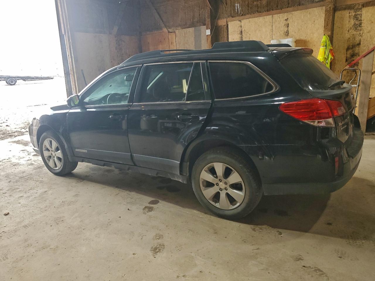 Subaru Outback 2.5i Premium Image 4