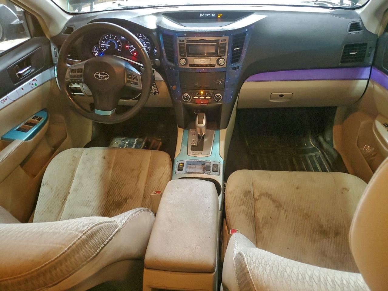 Subaru Outback 2.5i Premium Image 10