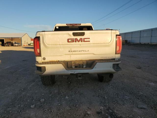 GMC Sierra K2500 Denali Image 6
