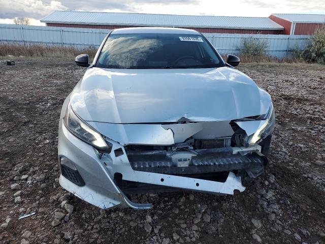 Nissan Altima Sr Image 12