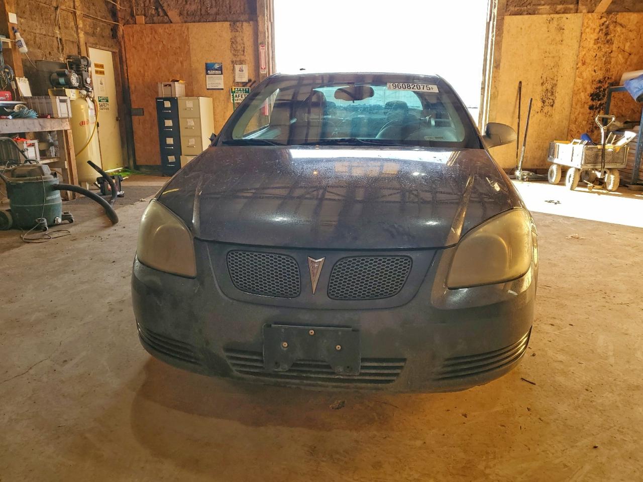 Pontiac G5 Image 2