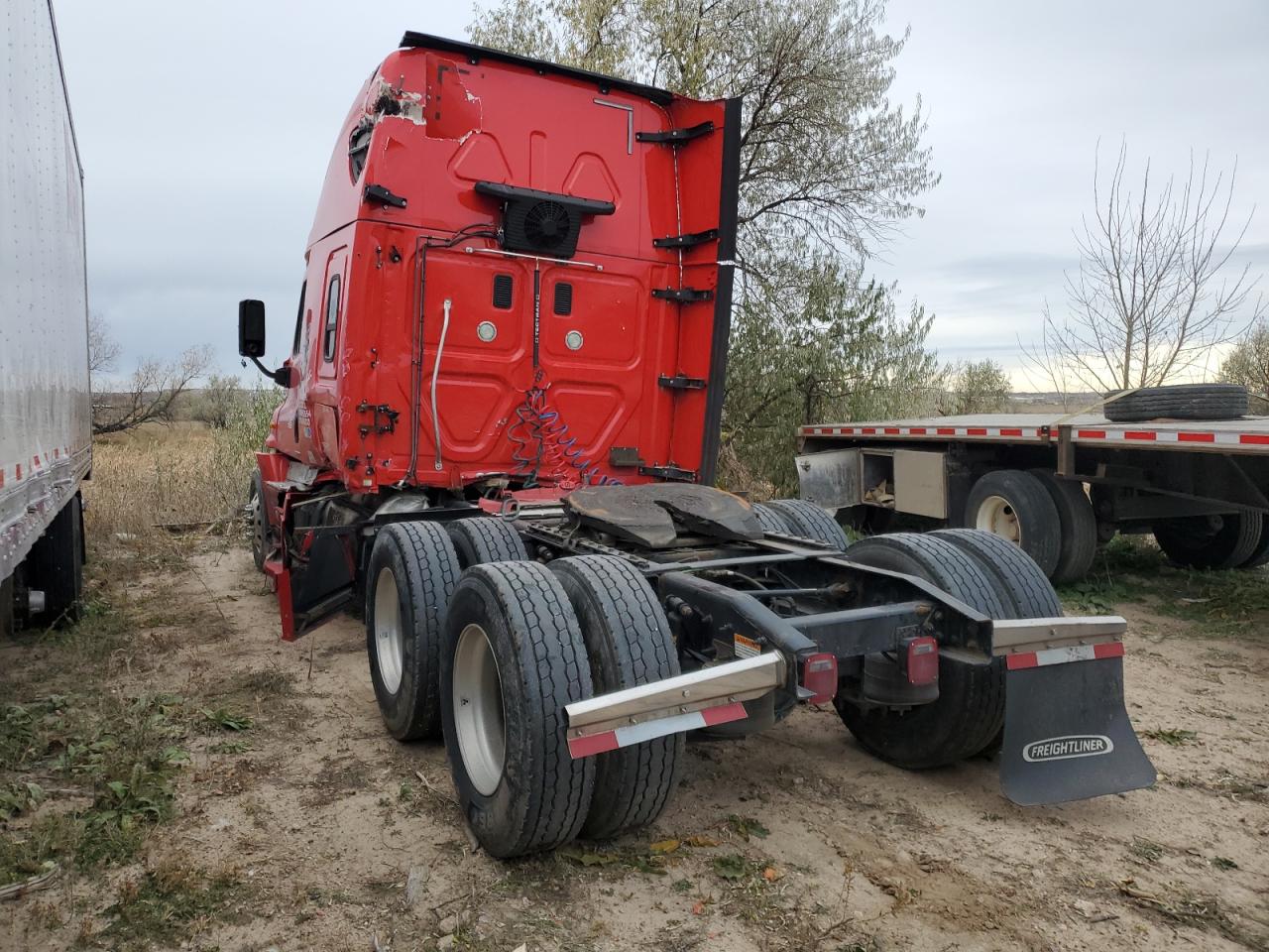 Freightliner Cascadia 1 Image 4