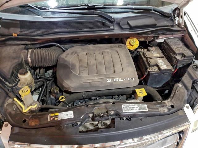 Chrysler Minivan Touring Image 12