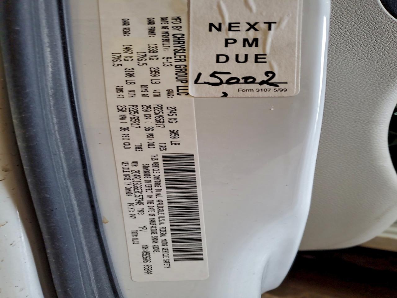 Chrysler Minivan Touring Image 11