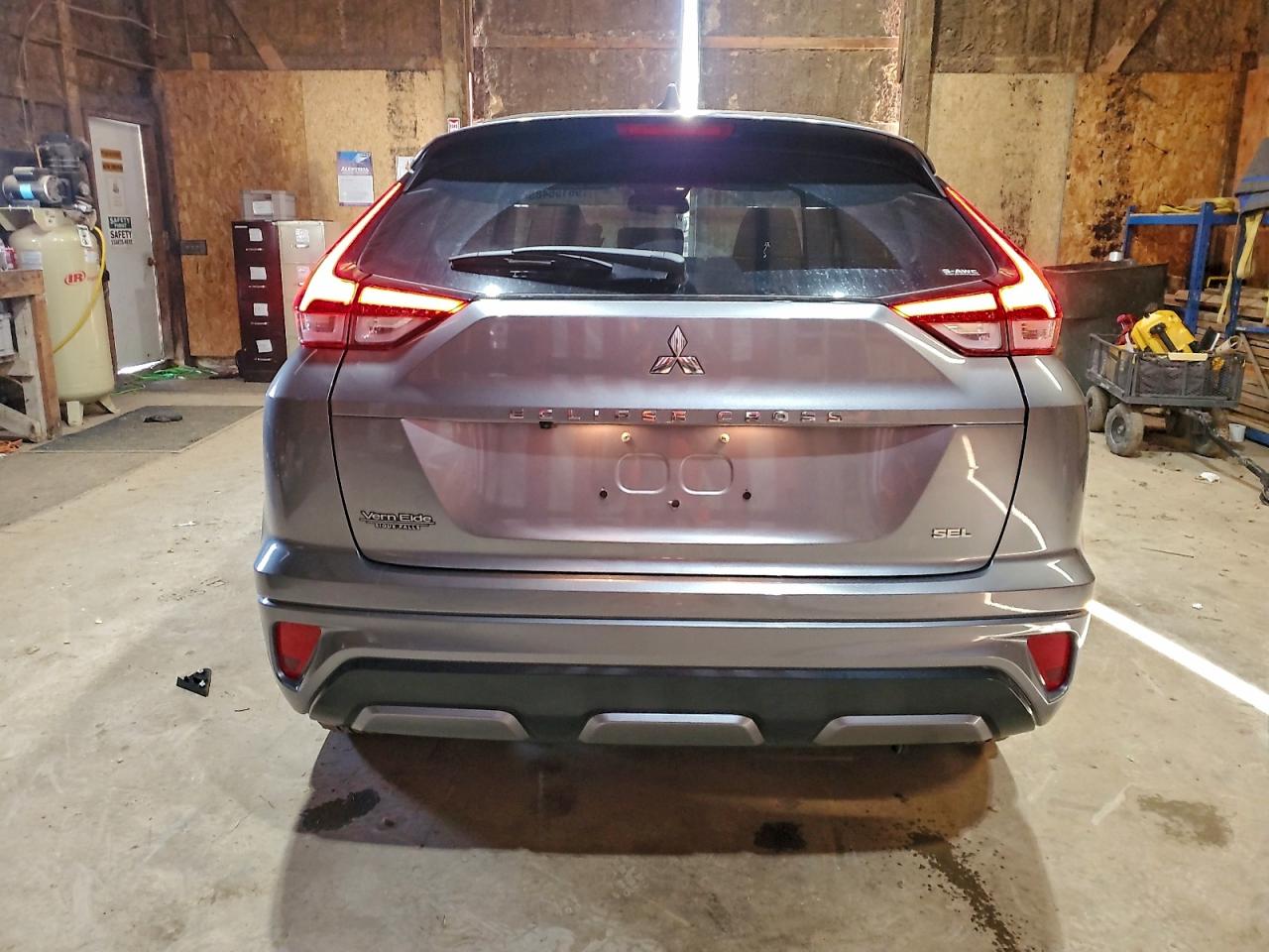 Mitsubishi Eclipse Se Image 6