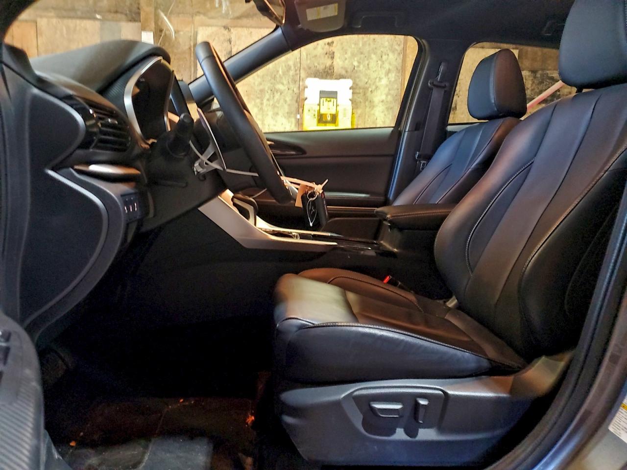 Mitsubishi Eclipse Se Image 9