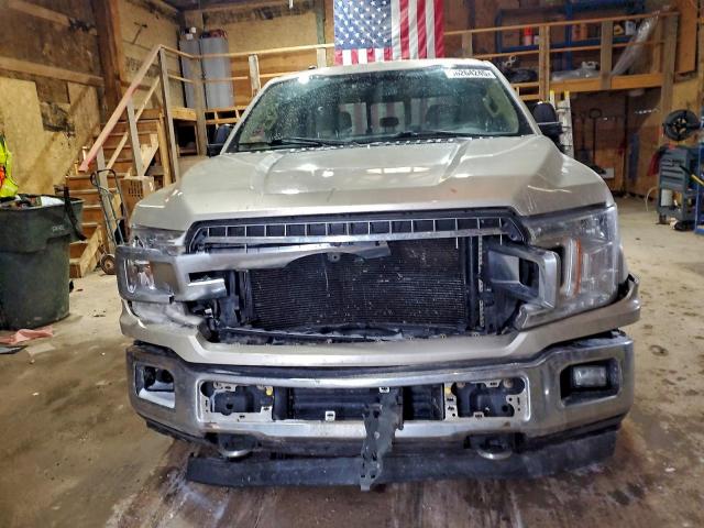 Ford F-150 Supercrew Image 6