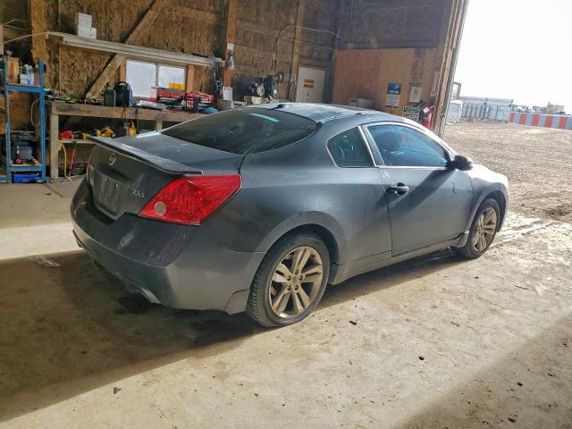 Nissan Altima S Image 7