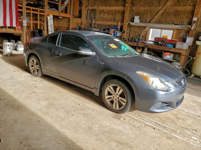 Nissan Altima S Image 8