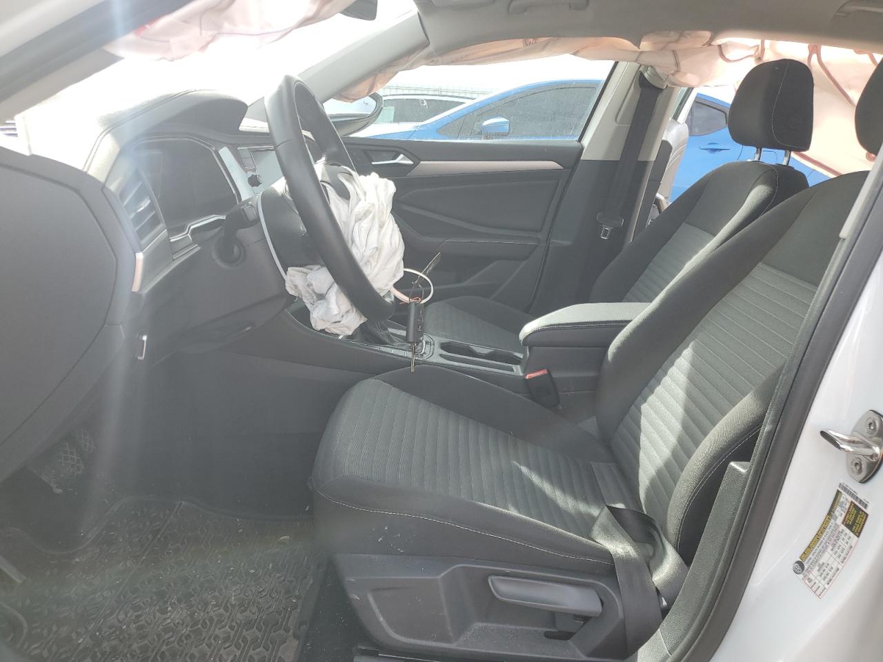 Volkswagen Jetta S Image 6