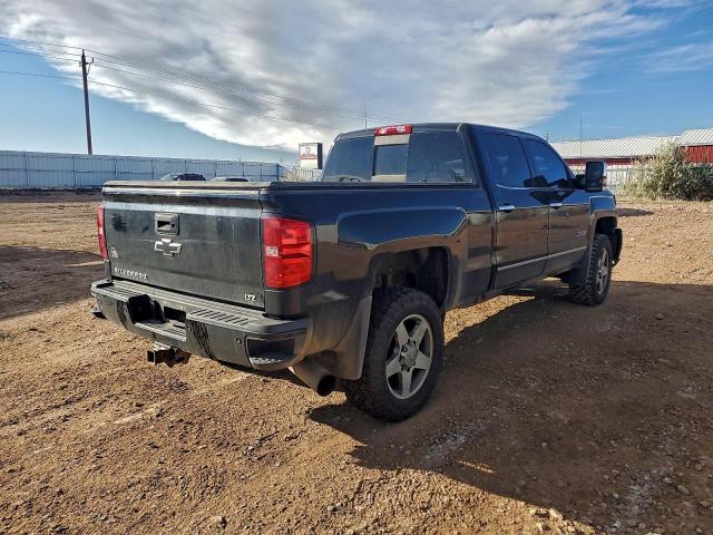 Chevrolet Silverado K2500 Heavy Duty Ltz Image 3