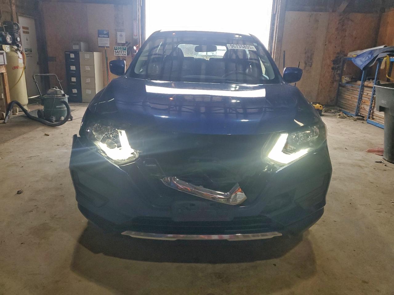 Nissan Rogue S Image 4