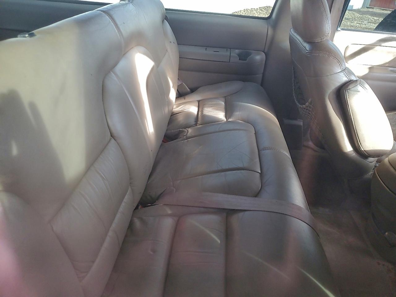 Chevrolet Tahoe K1500 Image 4