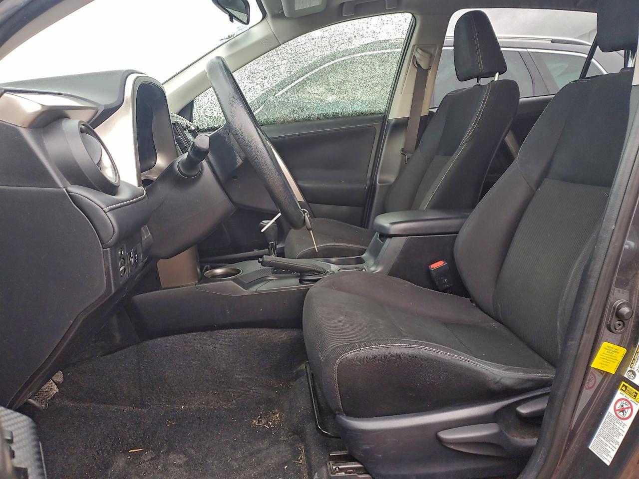 Toyota RAV4 Xle Image 9