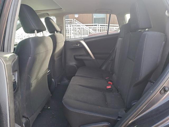 Toyota RAV4 Xle Image 6